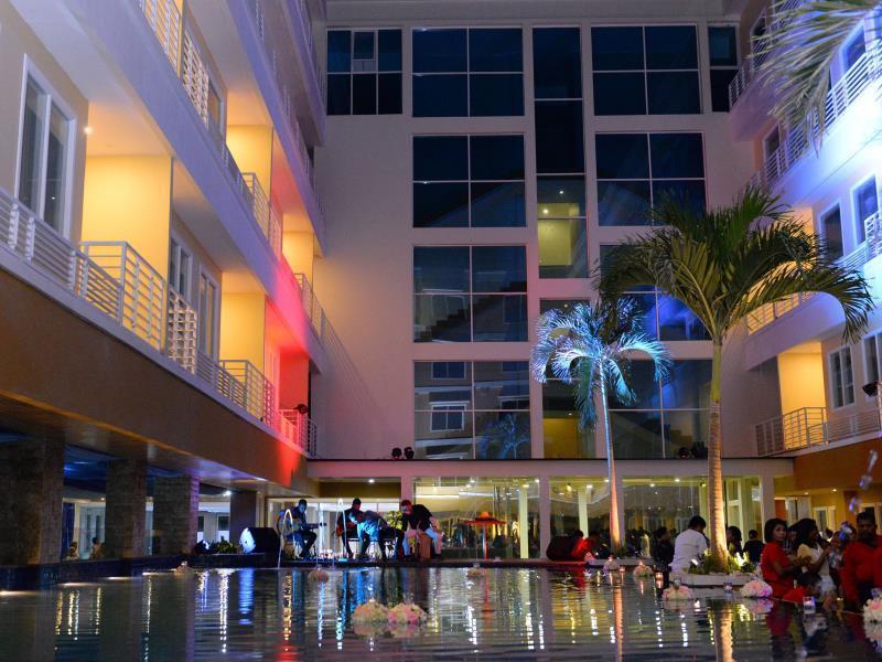 Sylvia Hotel Premier Kupang Kupang  Exterior foto